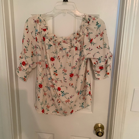 Top - Picture 2 of 3